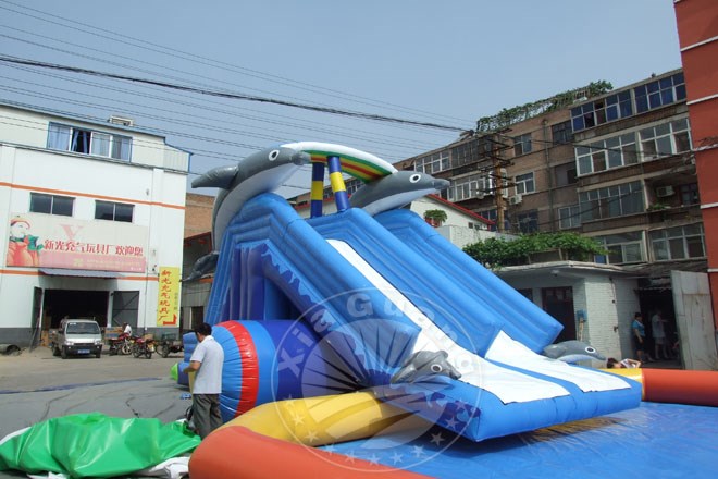 太湖充气大滑梯